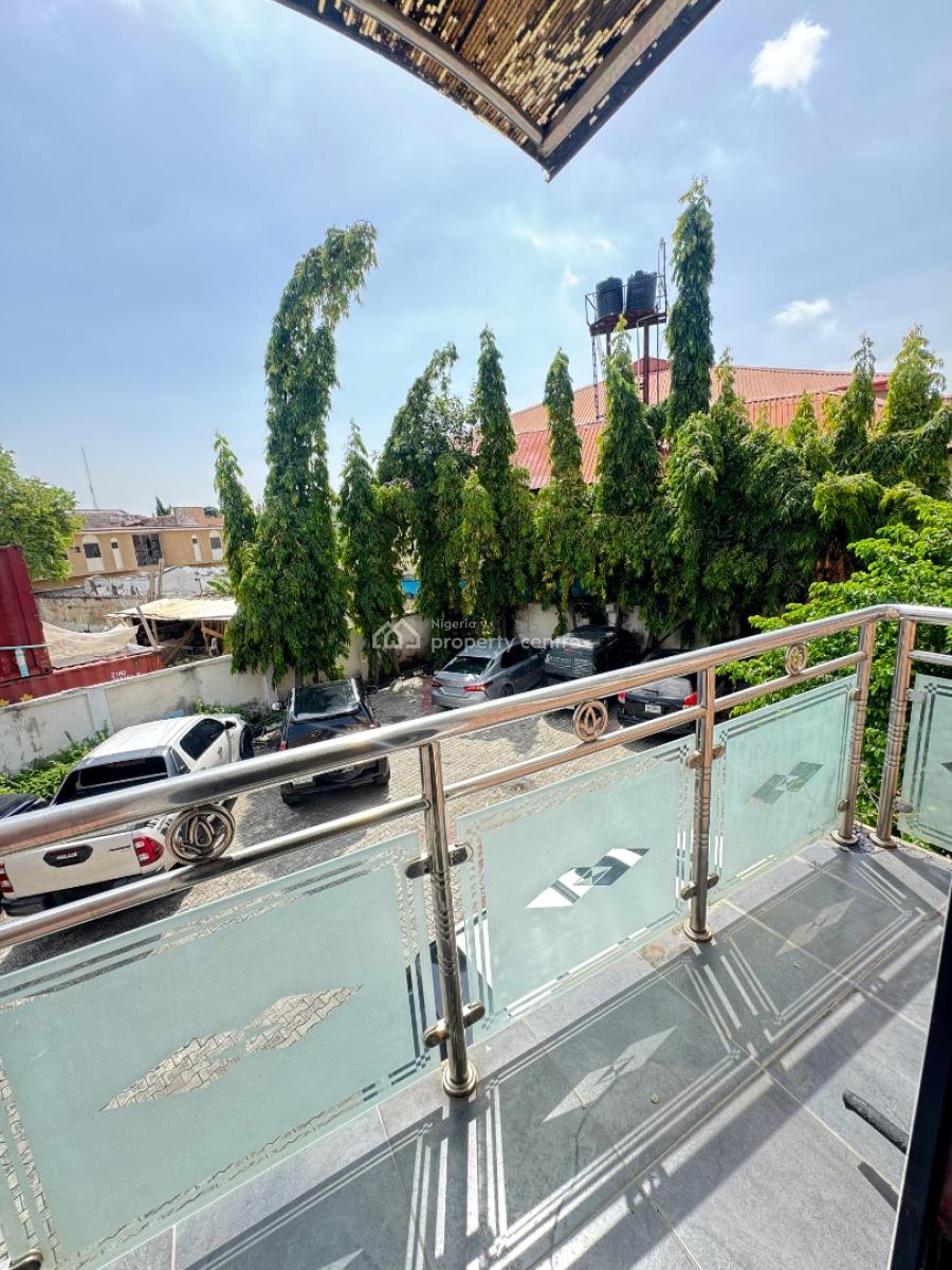 Nice Luxurious 3 Bedroom Duplex with Bq Terrace Fully Service Estate, Lekki Phase One, Lekki, Lagos, Terraced Duplex for Rent
