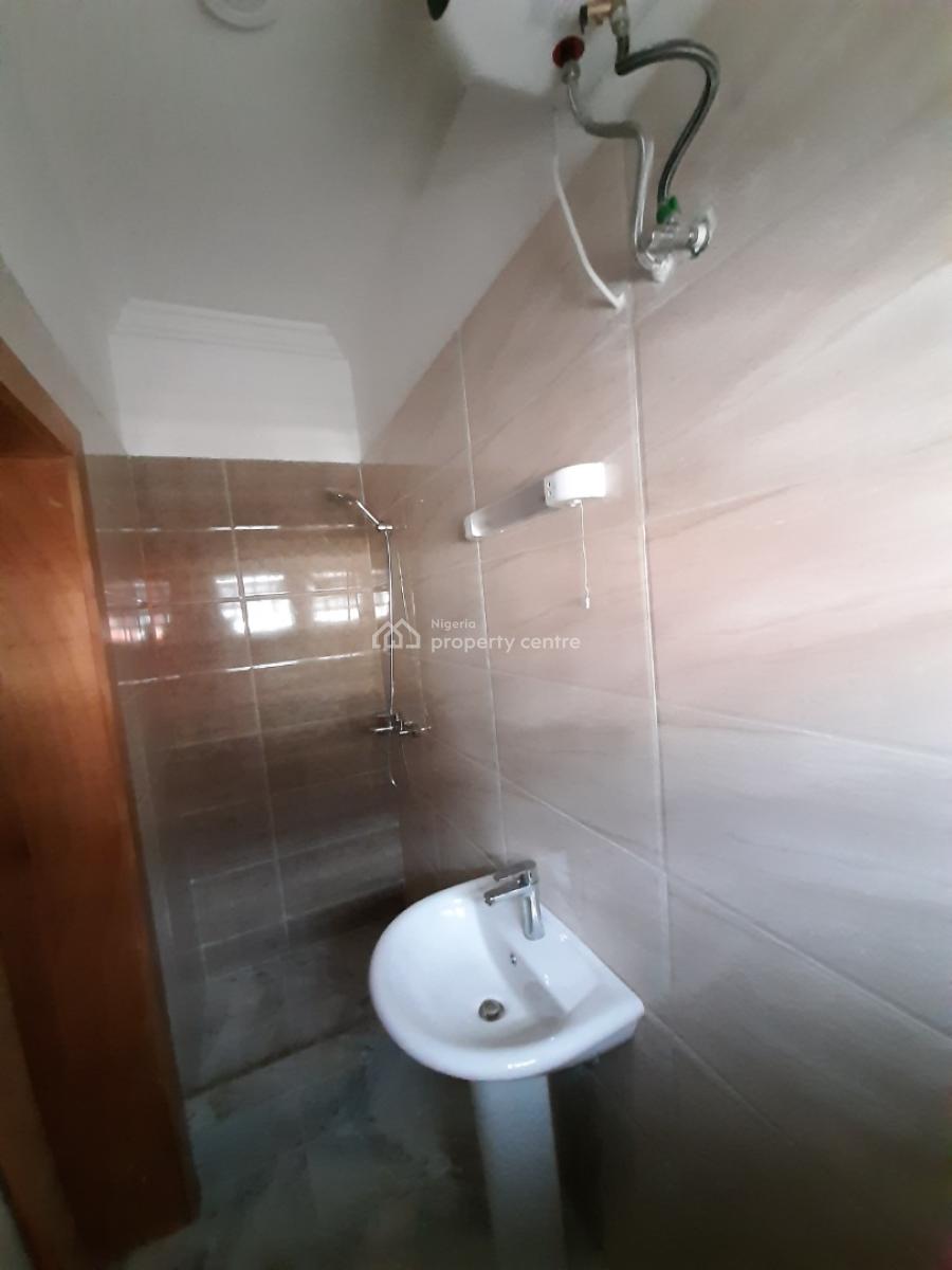 Serviced 4 Bedroom En-suite Terraced Duplex with Fitted Kitchen Cabine, Ikate, Lekki, Lagos, Terraced Duplex for Rent