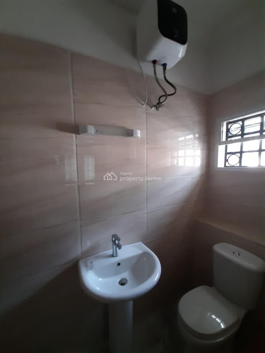Serviced 4 Bedroom En-suite Terraced Duplex with Fitted Kitchen Cabine, Ikate, Lekki, Lagos, Terraced Duplex for Rent