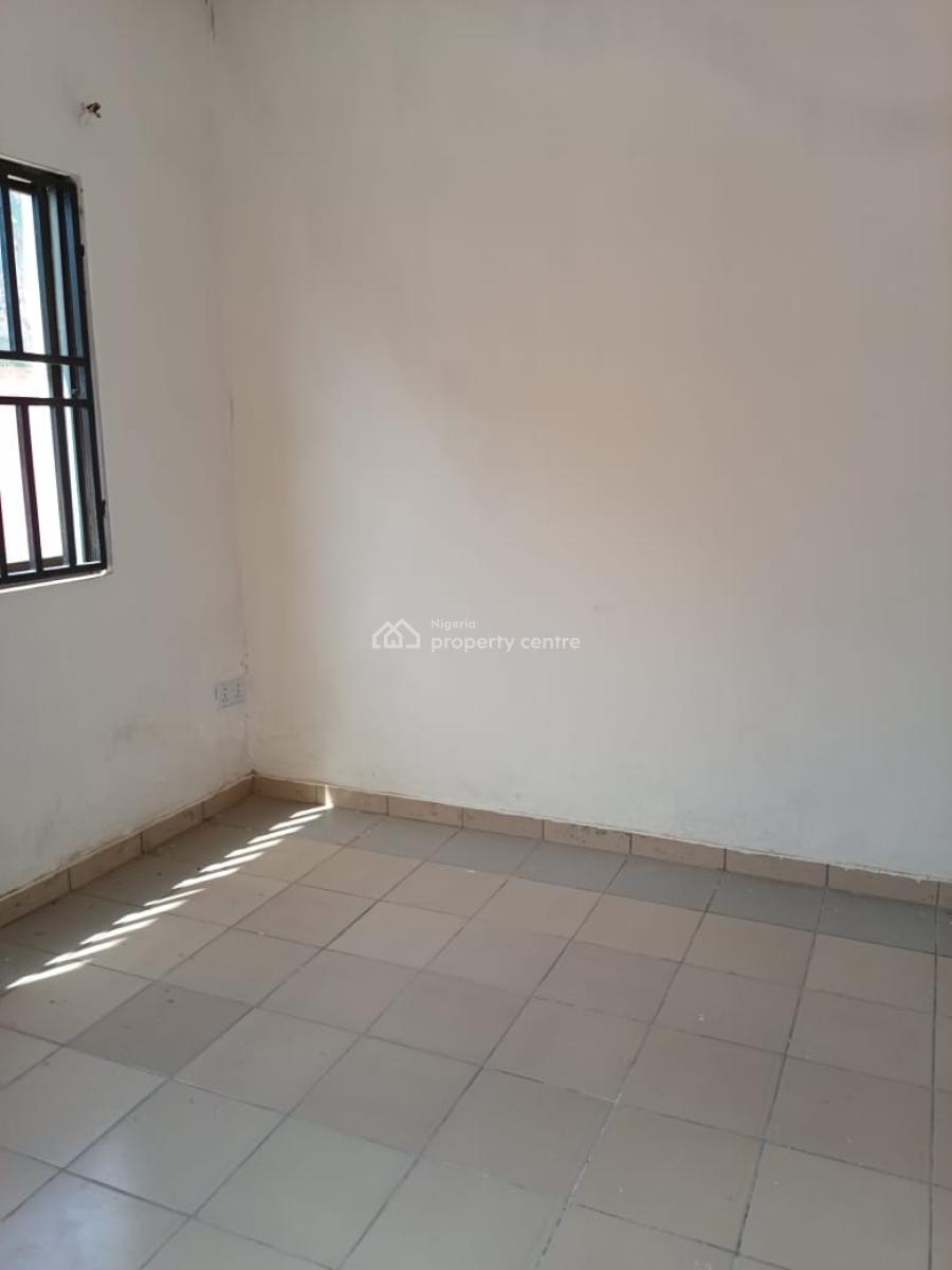 Spacious Mini Flat in a Good Location with Parking Space, Alapere Inward Goodluck/ogudu, Alapere, Ketu, Lagos, Mini Flat (room and Parlour) for Rent