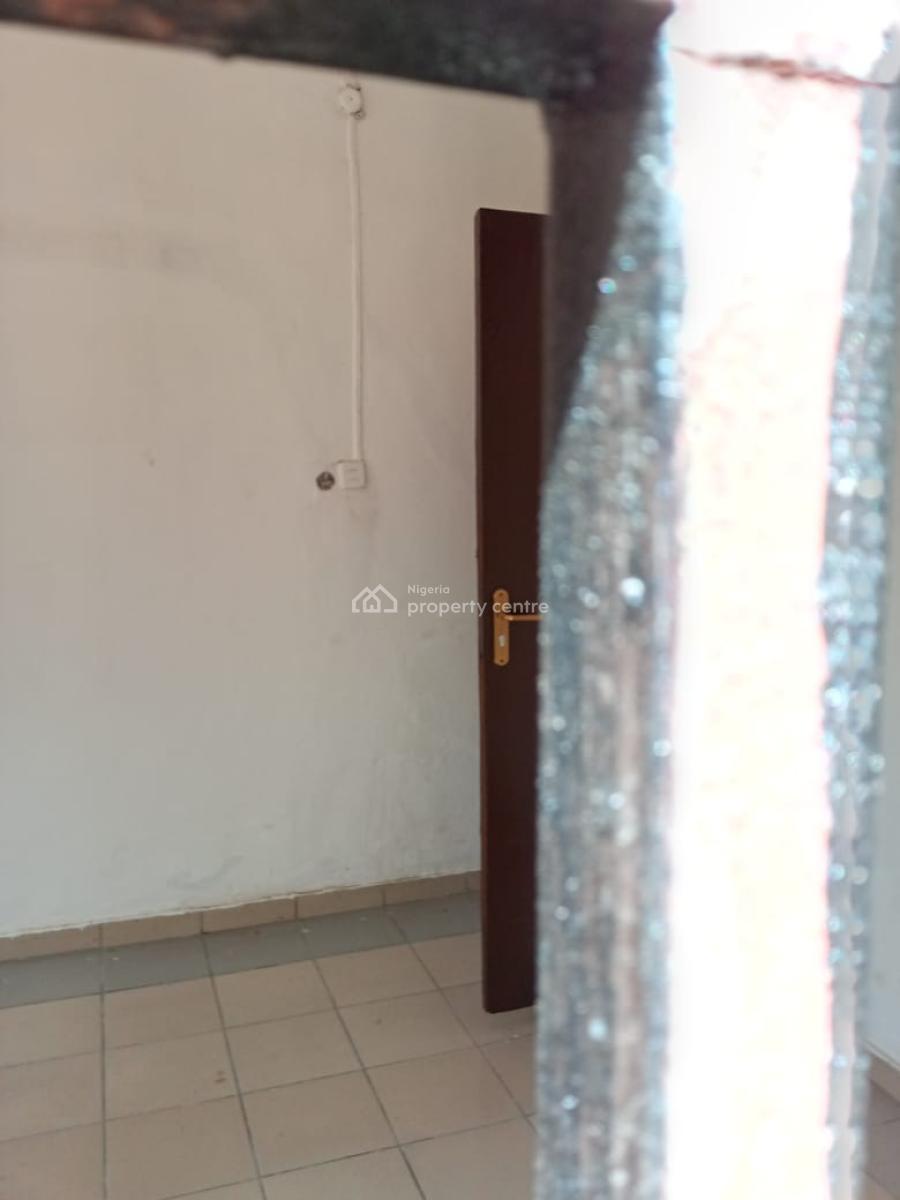 Spacious Mini Flat in a Good Location with Parking Space, Alapere Inward Goodluck/ogudu, Alapere, Ketu, Lagos, Mini Flat (room and Parlour) for Rent