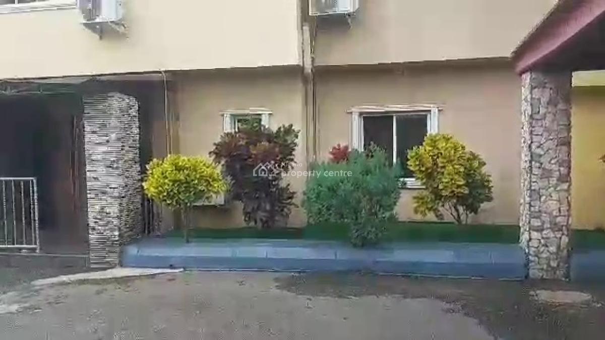 6bedrooms Duplex with Bq 100ft By 100ft Land, Adesuwa Road, Off Aideyan Road Gra, Benin, Oredo, Edo, Detached Duplex for Sale