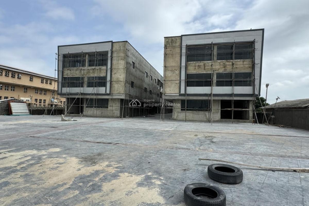 Luxury Office and Commercial Space, Facing Lekki-epe Expressway, Awoyaya, Ibeju Lekki, Lagos, Plaza / Complex / Mall for Sale