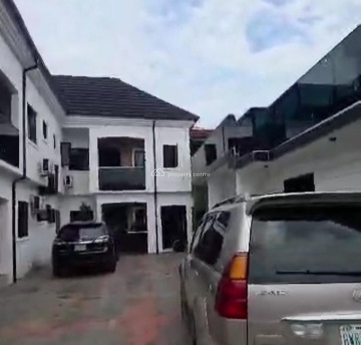 Furnished Service Apartment  4flats of 2bedrooms & 2flats of 3bedrooms, Adesuwa Road, Ihama Road Gra, Benin, Oredo, Edo, Block of Flats for Sale