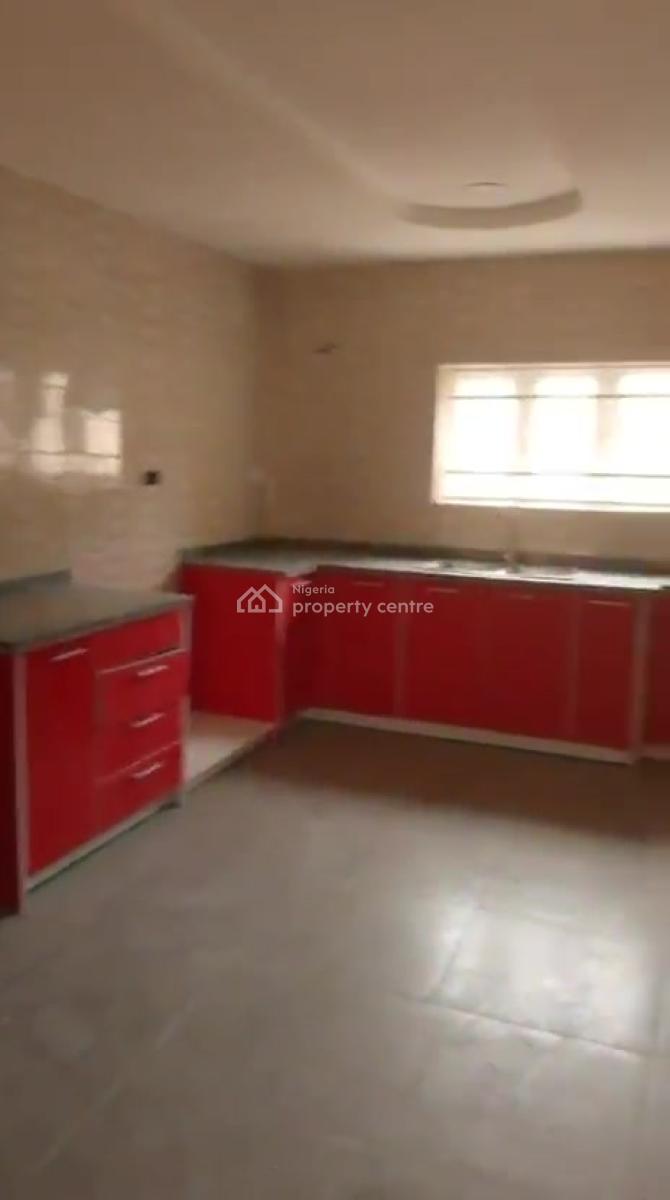 Luxury 3-bedroom Block of Flats in Enl Fha Estate, Guzape,, Enl Estate, Guzape District, Abuja, Flat / Apartment for Rent
