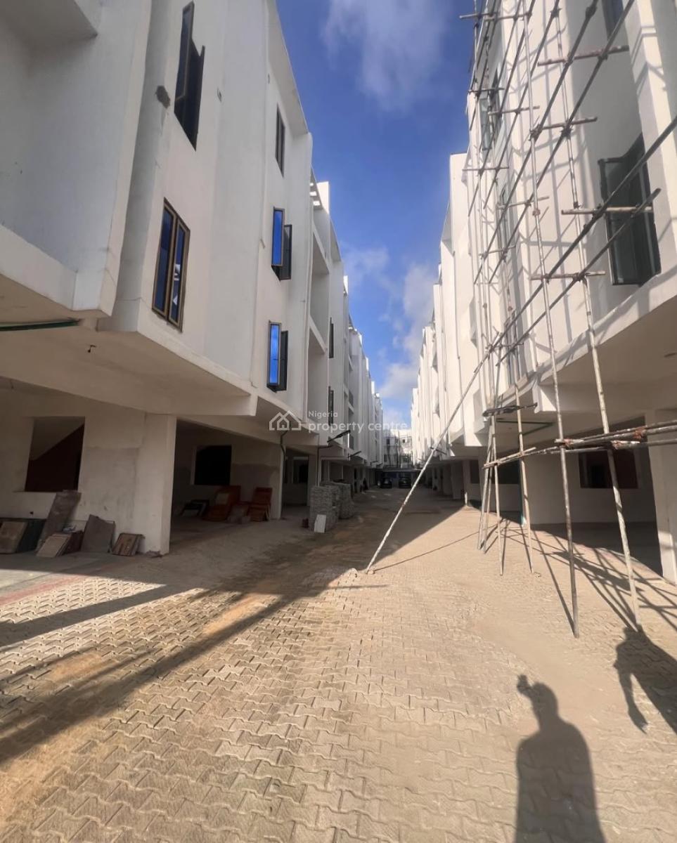 4 Bedroom Terrace Duplex + Bq, New Road, Lekki, Lagos, Terraced Duplex for Sale