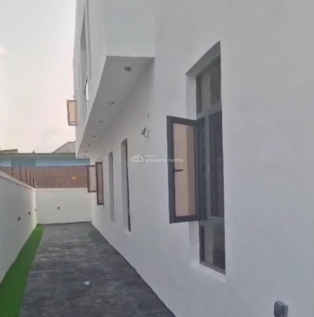 Standard 4bedrooms Duplex with 1bedroom Bq on 50ft Bt 120ft Land, Akhionbare Road, Main Gra, Benin, Oredo, Edo, Terraced Duplex for Sale