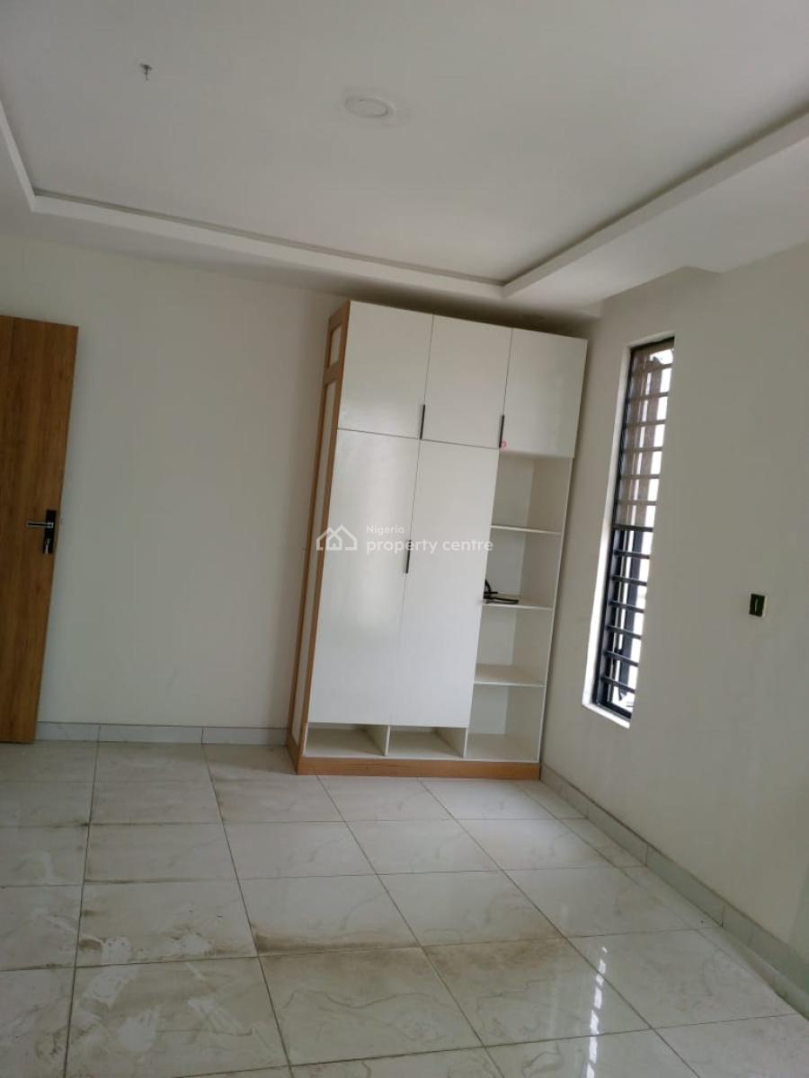 Serviced Room and Parlor, Oniru Victoria Island, Oniru, Victoria Island (vi), Lagos, Mini Flat (room and Parlour) for Rent