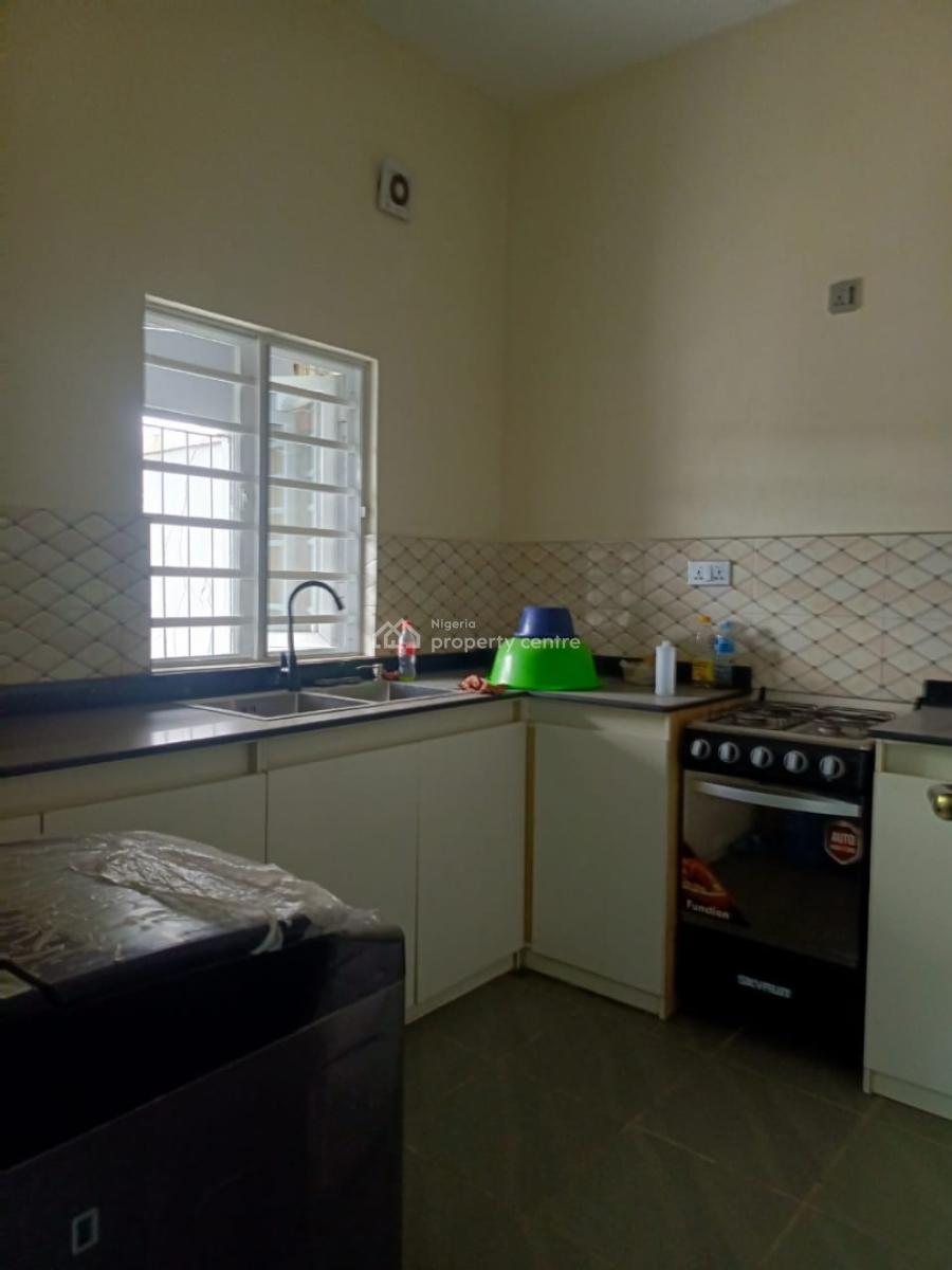 a Lovely 2 Bedrooms All Rooms En Suite, Abraham Adesayan Estate, Lekki, Lagos, Flat / Apartment for Rent