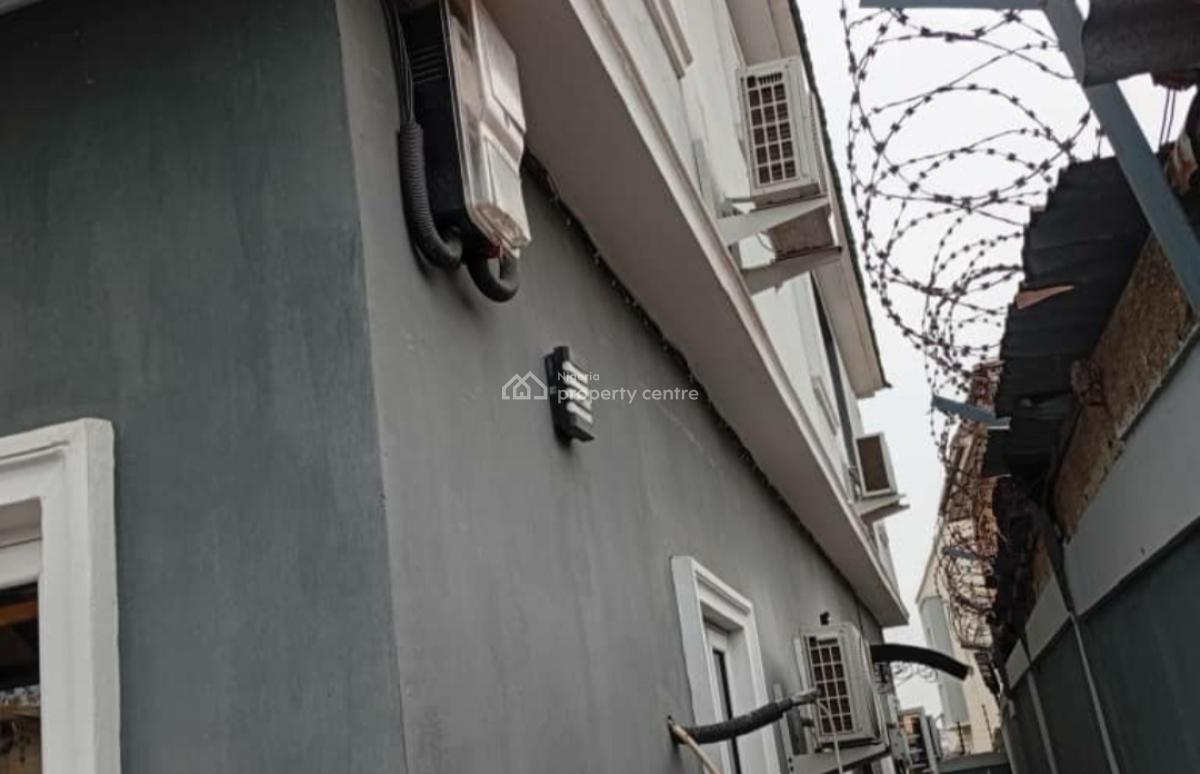 4bedroom Semi Detached Duplex Selling with The Properties, ., Omole Phase 1, Ikeja, Lagos, Semi-detached Duplex for Sale