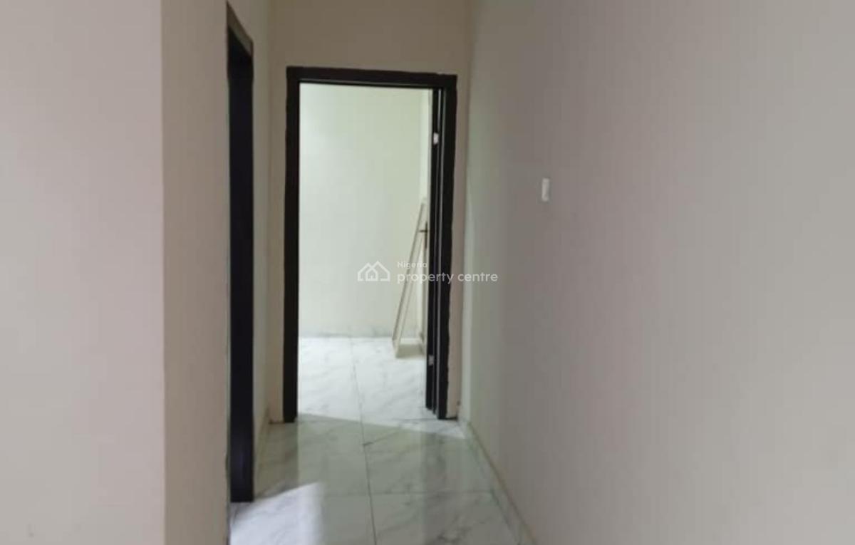 4bedroom Semi Detached Duplex Selling with The Properties, ., Omole Phase 1, Ikeja, Lagos, Semi-detached Duplex for Sale