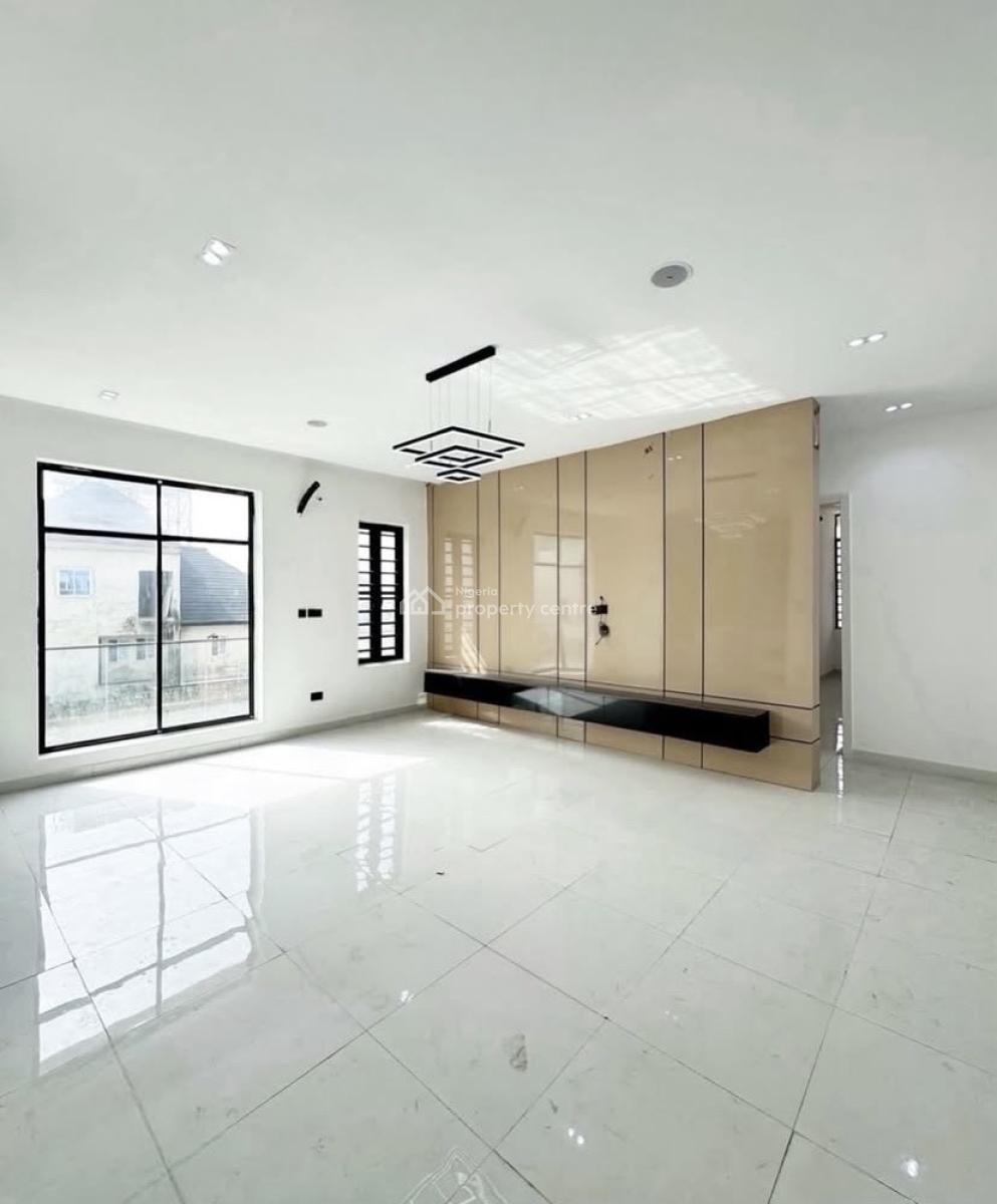 2 Bedroom Apartment 2nd Floor, Ologolo, Ologolo, Lekki, Lagos, Flat / Apartment for Rent