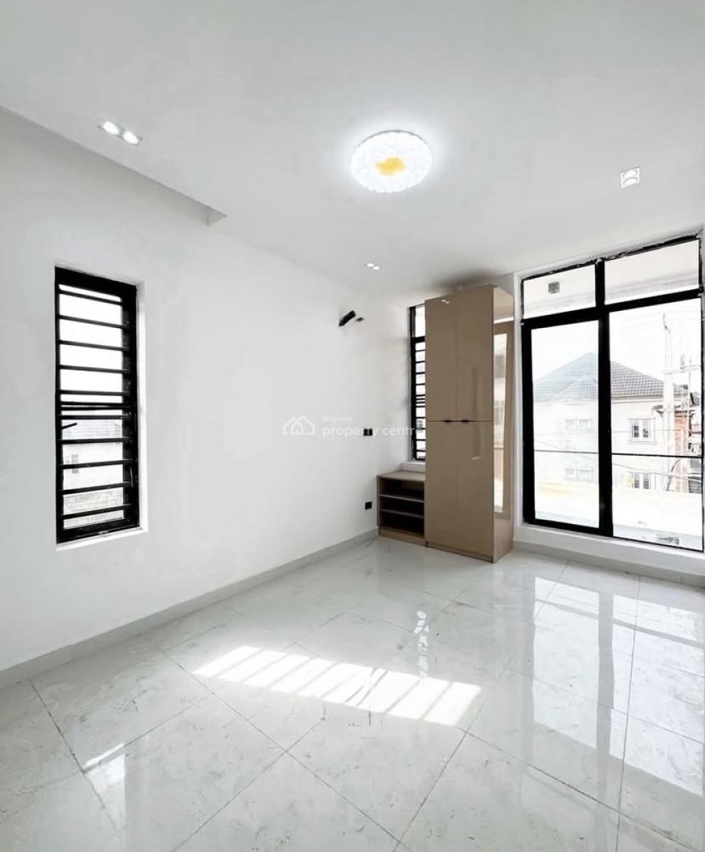 2 Bedroom Apartment 2nd Floor, Ologolo, Ologolo, Lekki, Lagos, Flat / Apartment for Rent