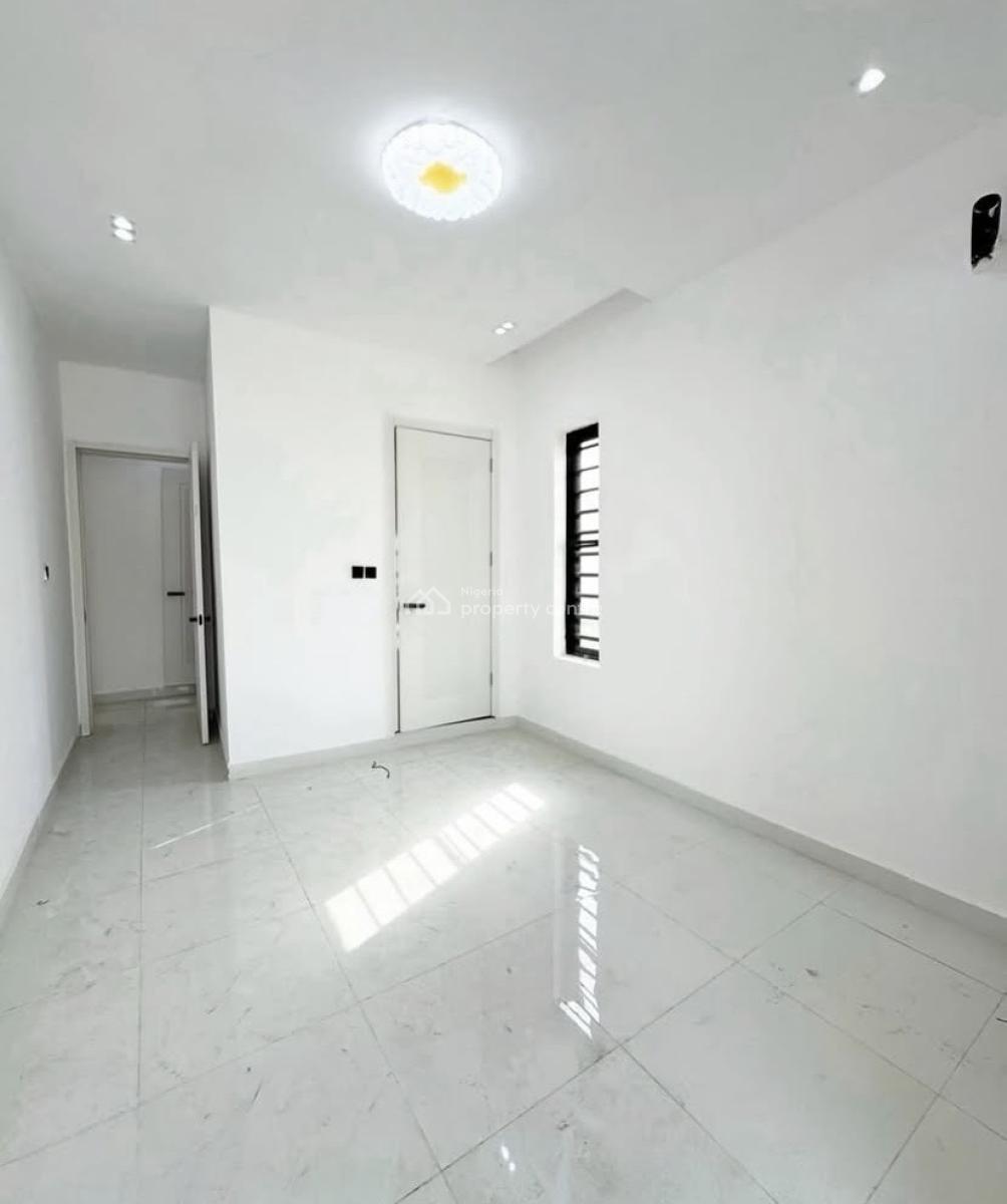 2 Bedroom Apartment 2nd Floor, Ologolo, Ologolo, Lekki, Lagos, Flat / Apartment for Rent