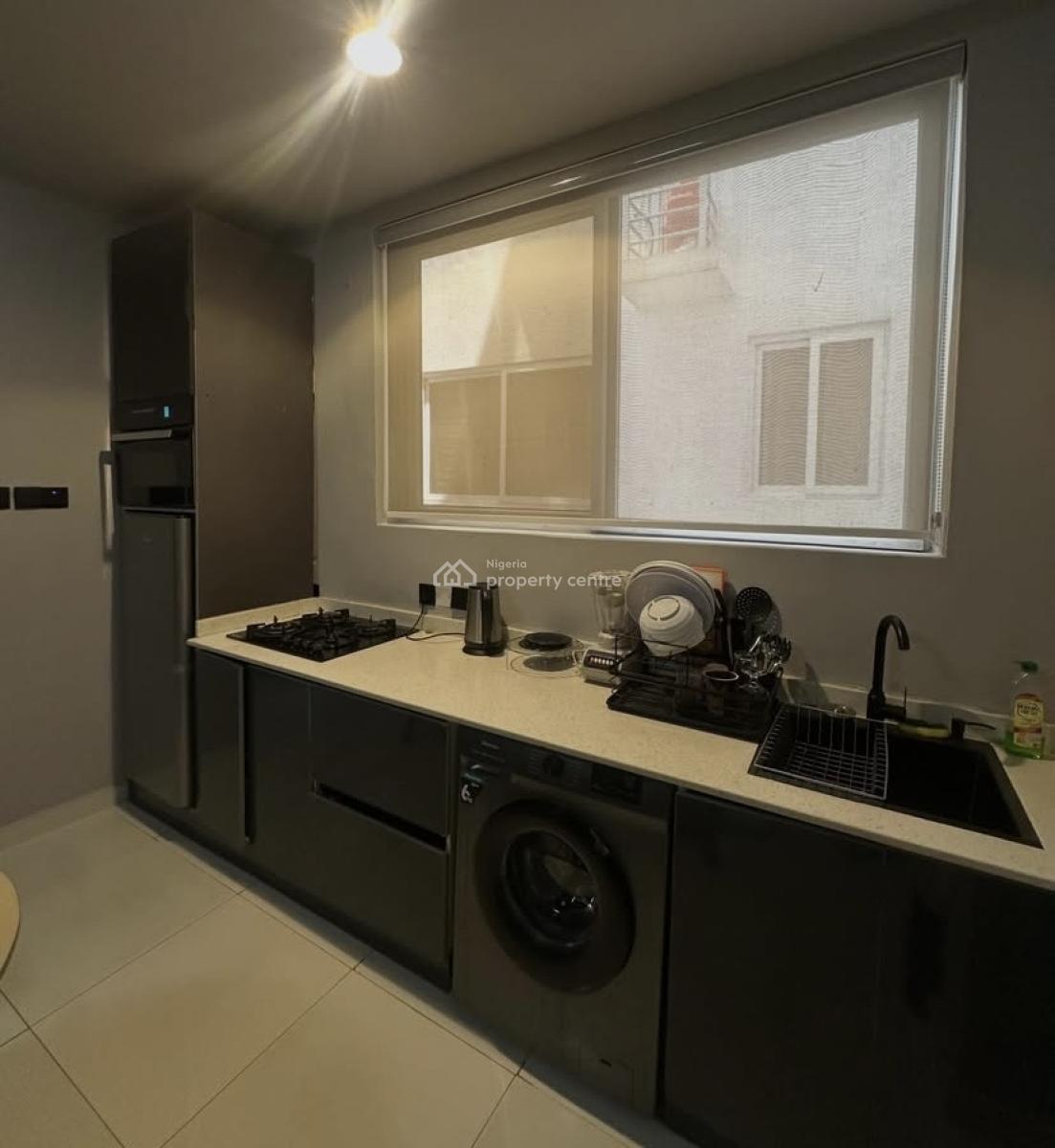 Furnished 1 Bedroom Apartment !! ( 4th Floor ), Ikoyi, Ikoyi, Lagos, Mini Flat (room and Parlour) for Rent
