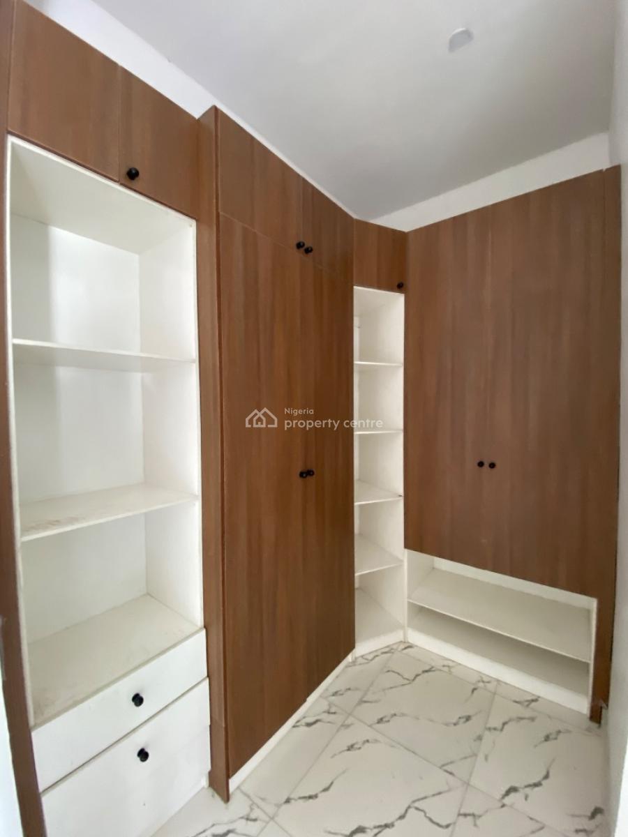 Master Bedroom Sharing Kitchen, Orchid Road, Lekki, Lagos, Self Contain (single Rooms) for Rent