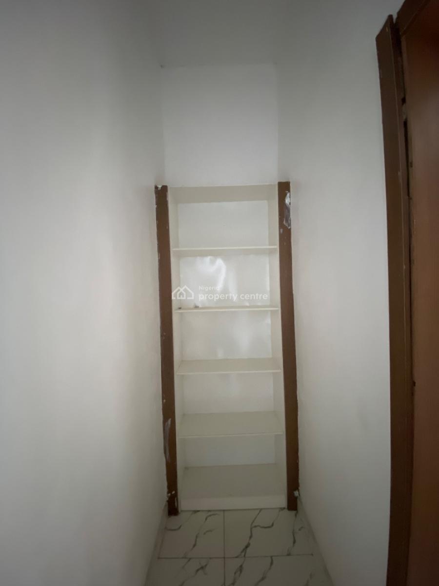 Master Bedroom Sharing Kitchen, Orchid Road, Lekki, Lagos, Self Contain (single Rooms) for Rent