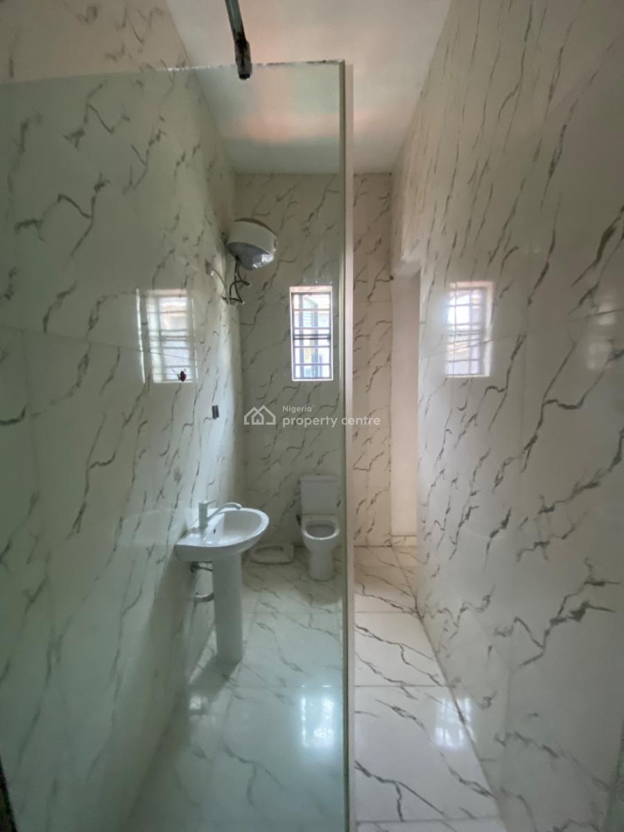 Master Bedroom Sharing Kitchen, Orchid Road, Lekki, Lagos, Self Contain (single Rooms) for Rent