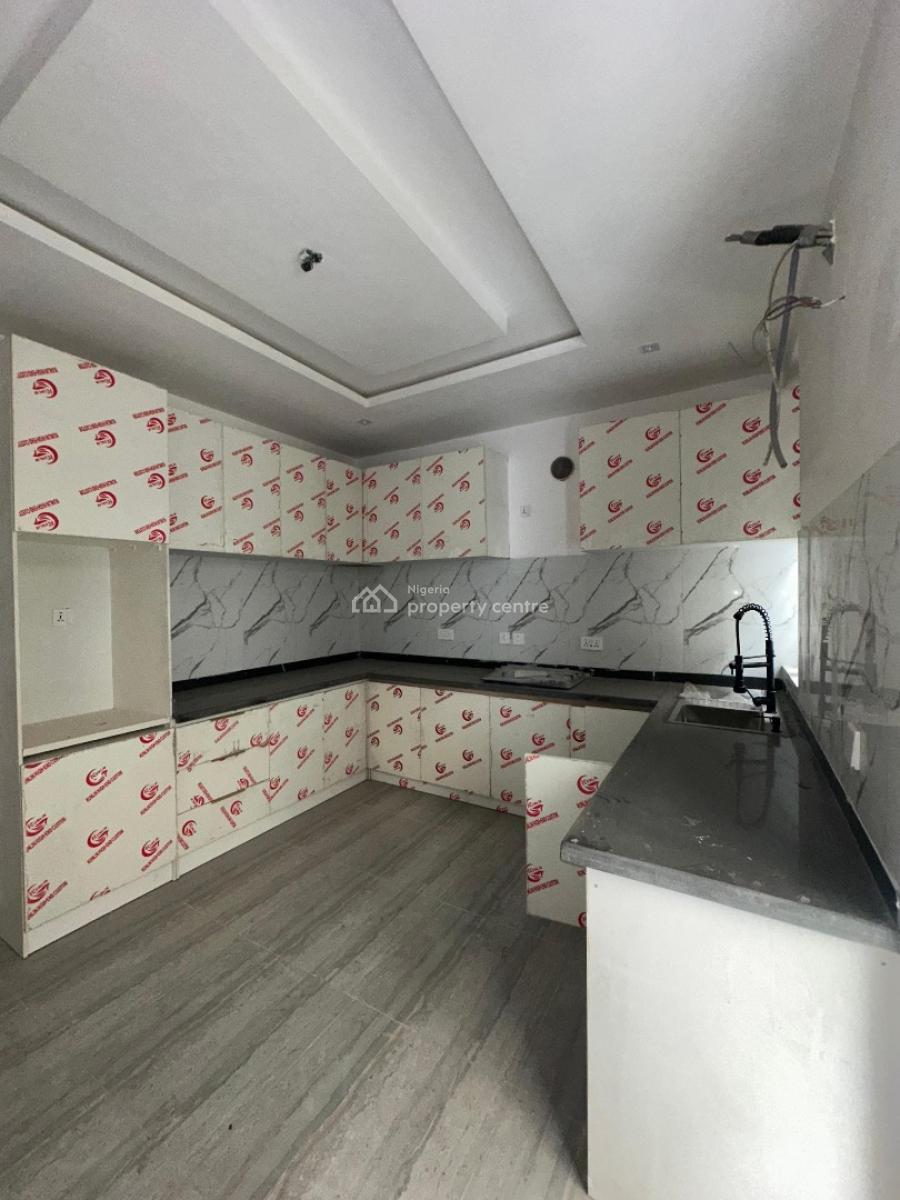 2bedroom Apartment in Ologolo,lekki, Ologolo ,lekki ,lagos ,nigeria, Ologolo, Lekki, Lagos, Flat / Apartment for Sale