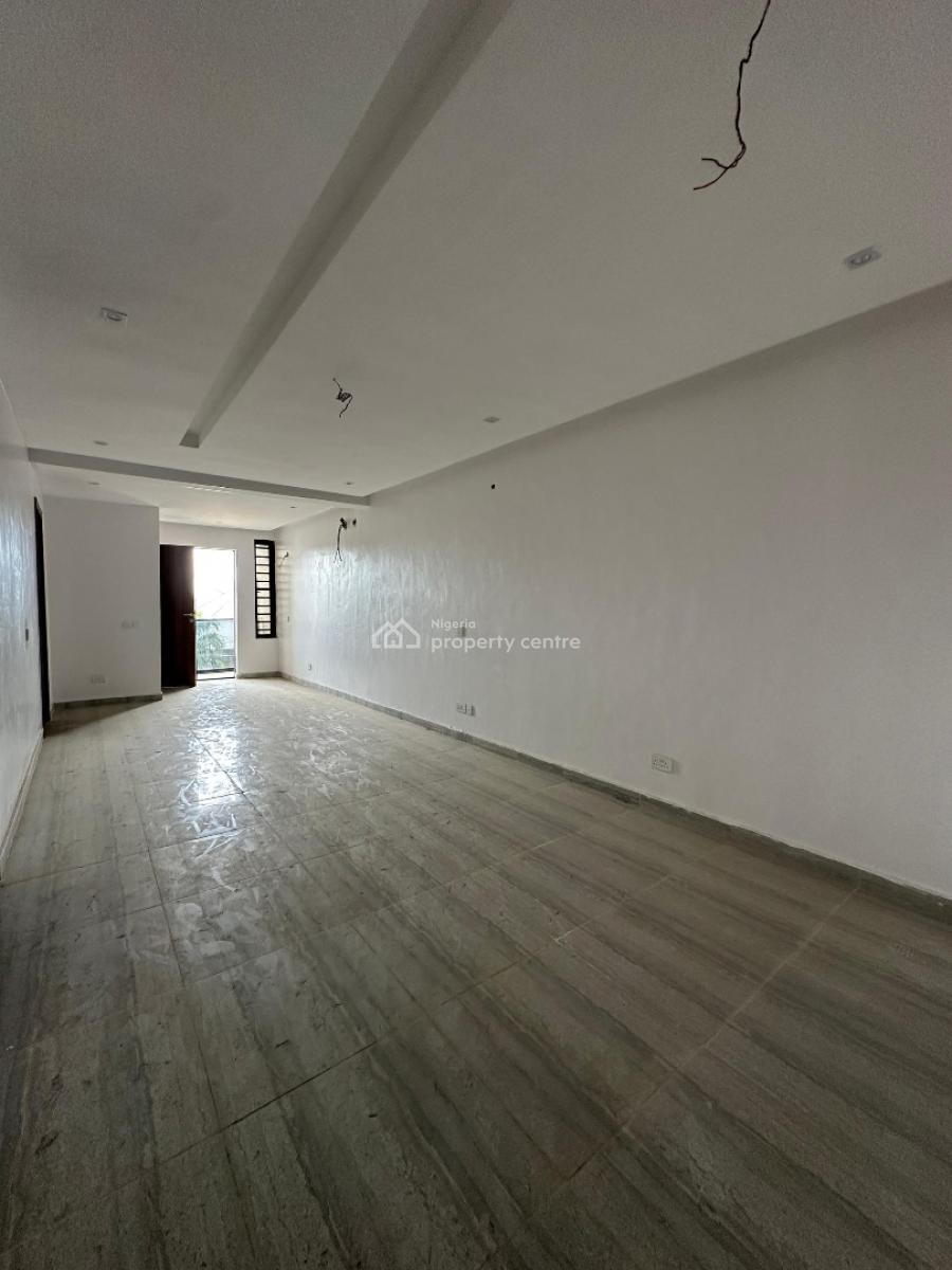 2bedroom Apartment in Ologolo,lekki, Ologolo ,lekki ,lagos ,nigeria, Ologolo, Lekki, Lagos, Flat / Apartment for Sale