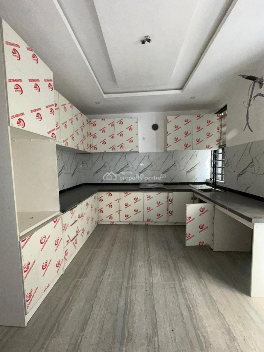 2bedroom Apartment in Ologolo,lekki, Ologolo ,lekki ,lagos ,nigeria, Ologolo, Lekki, Lagos, Flat / Apartment for Sale