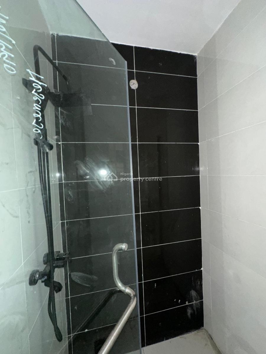 2bedroom Apartment in Ologolo,lekki, Ologolo ,lekki ,lagos ,nigeria, Ologolo, Lekki, Lagos, Flat / Apartment for Sale