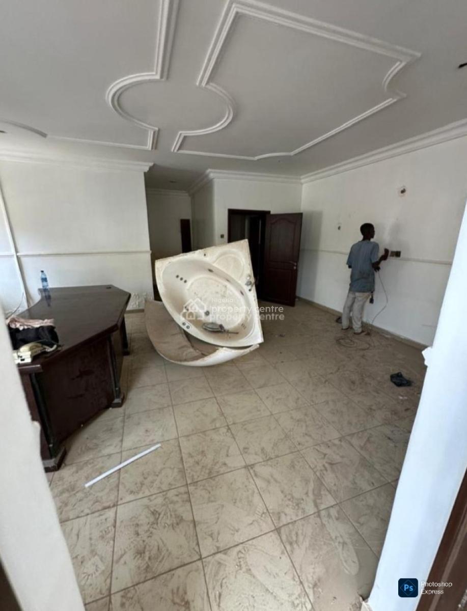 5 Bedrooms Spacious House with 2 Bedrooms Chalet, Maitama District, Abuja, Detached Duplex for Rent