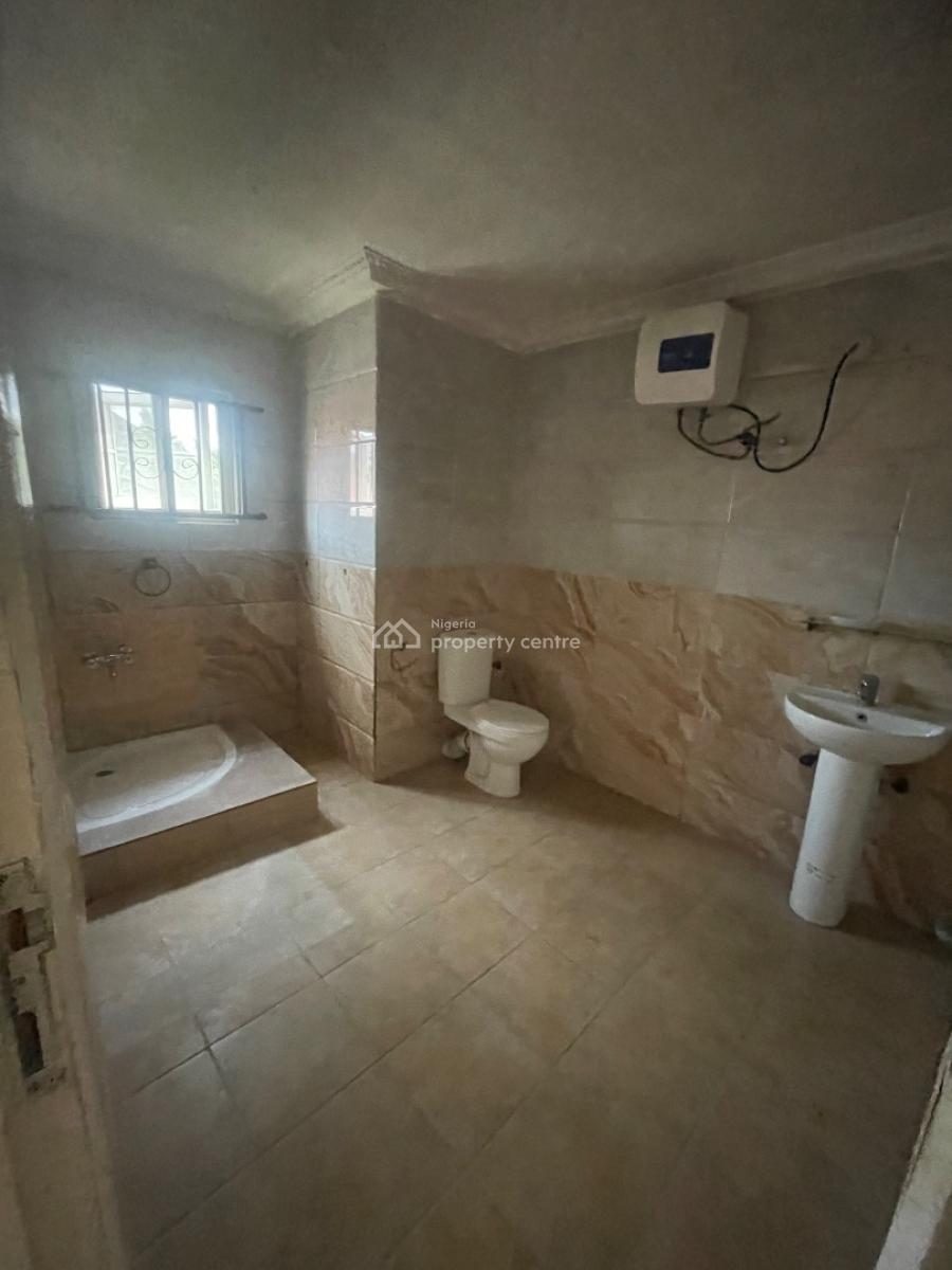 Luxury 2 Bedroom Close to Bustop Upstairs Very Nice Compound, Badore, Ajah, Lagos, House for Rent
