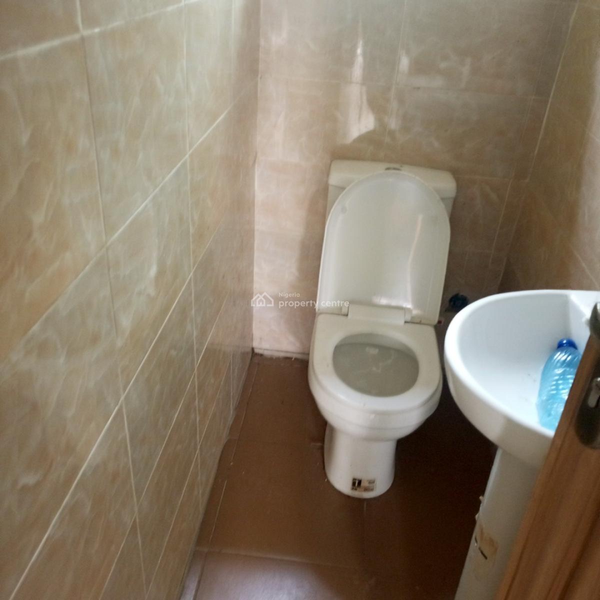 Sharp and Serene 2bedroom Apartment, Lekki Pennusula Scheme 2, Ogombo Road, Ogombo, Ajah, Lagos, Flat / Apartment for Rent
