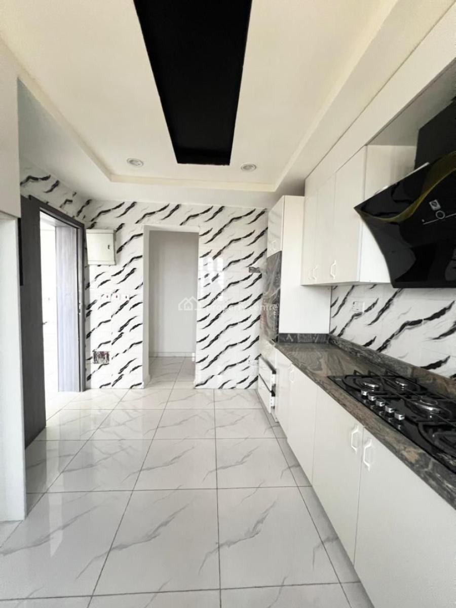 Exquisite 2 Bed Apartment with Elevator in a Well Secured Area, Ikate, Lekki, Lagos, Block of Flats for Sale