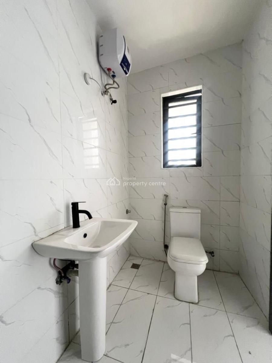 Exquisite 2 Bed Apartment with Elevator in a Well Secured Area, Ikate, Lekki, Lagos, Block of Flats for Sale
