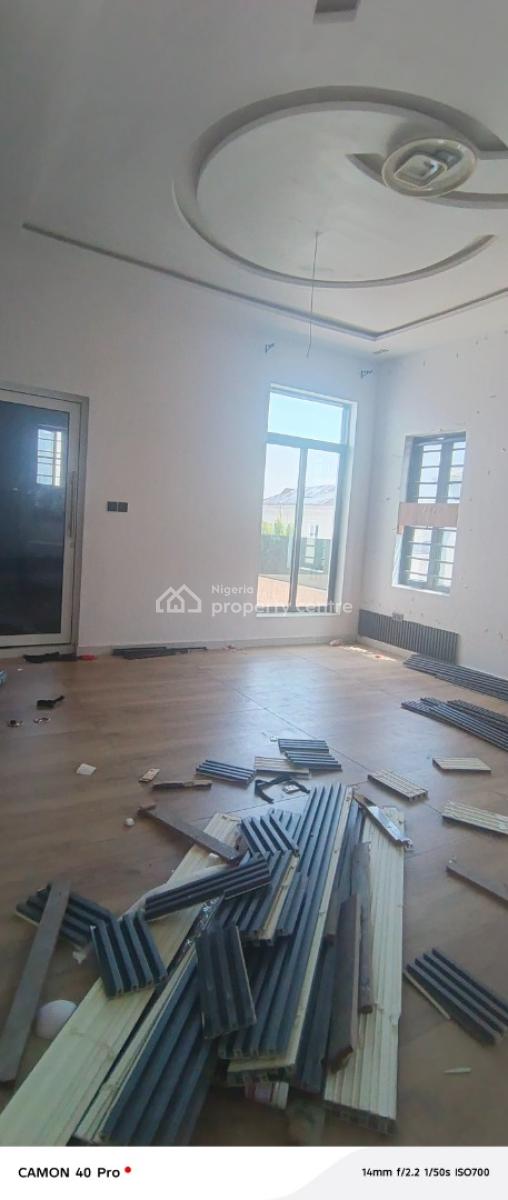Semi Master Bedroom Shared Apartment in Osapa London, Osapa London, Lekki Phase 1, Lekki, Lagos, Self Contain (single Rooms) for Rent
