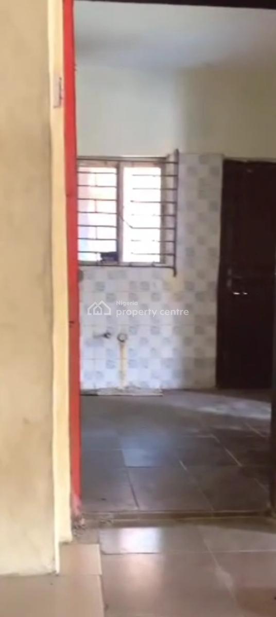 Massive Vacant Block of 6flats at Kudeyibu Estate Ijegun Via Ikotun, Kudeyibu Estate Ijegun Via Ikotun, Ikotun, Lagos, Block of Flats for Sale