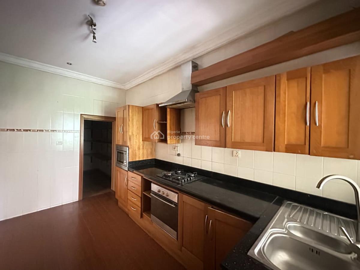Spacious 3 Bedroom Apartment with Bq, Banana Island, Ikoyi, Lagos, Flat / Apartment for Rent
