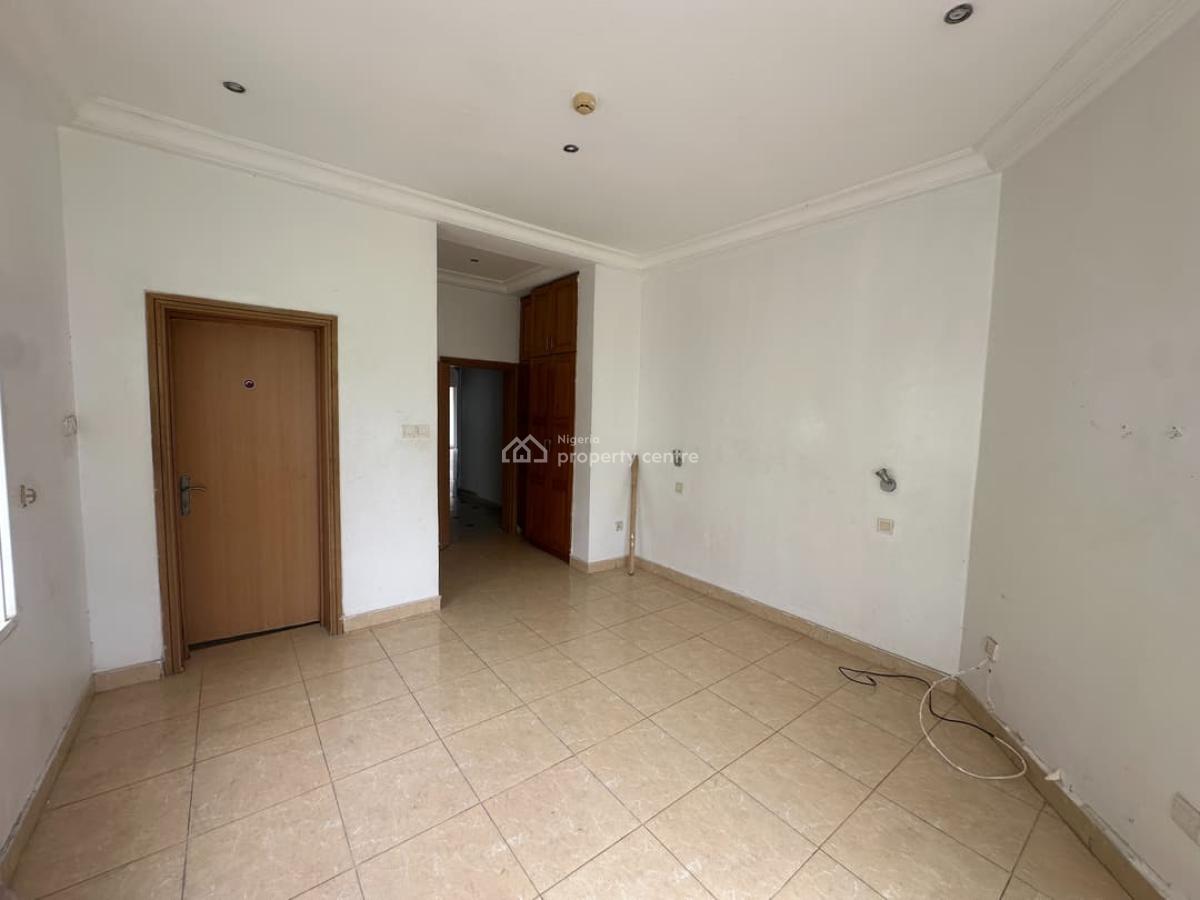Spacious 3 Bedroom Apartment with Bq, Banana Island, Ikoyi, Lagos, Flat / Apartment for Rent