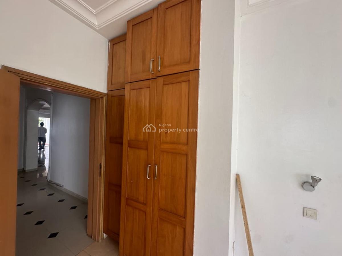 Spacious 3 Bedroom Apartment with Bq, Banana Island, Ikoyi, Lagos, Flat / Apartment for Rent