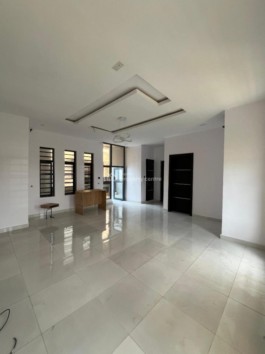 2 Bedroom Apartment High End Location, Lekki Scheme 2, Ogombo, Ajah, Lagos, Flat / Apartment for Rent