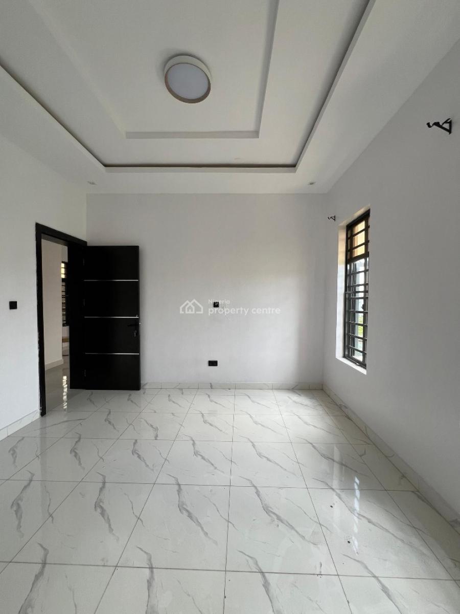 2 Bedroom Apartment High End Location, Lekki Scheme 2, Ogombo, Ajah, Lagos, Flat / Apartment for Rent