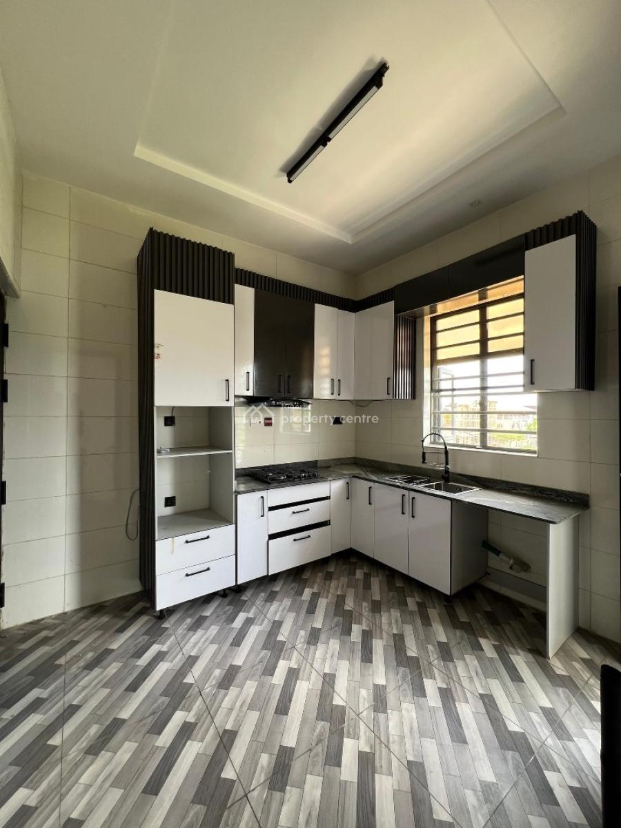 2 Bedroom Apartment High End Location, Lekki Scheme 2, Ogombo, Ajah, Lagos, Flat / Apartment for Rent