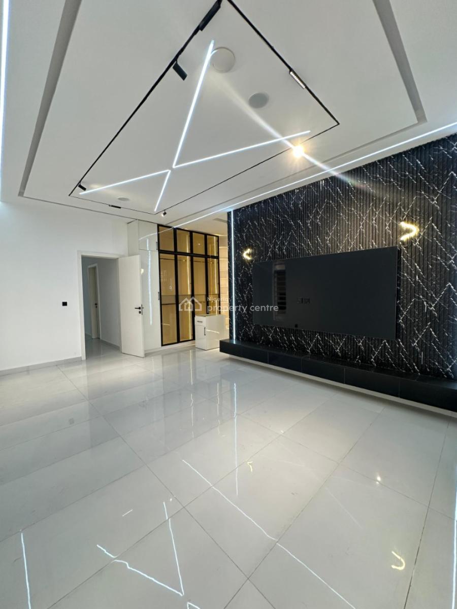 Luxury Spacious 5 Bedroom Fully Detached Duplex with Bq, Ologolo, Lekki, Lagos, Detached Duplex for Sale