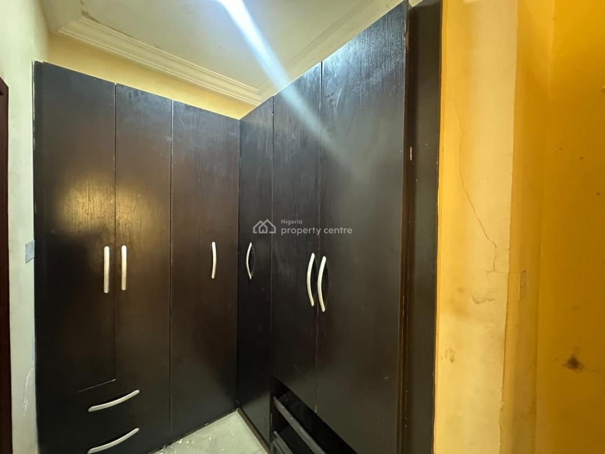 Neat 3 Bedroom Apartment Available, Ikate, Lekki, Lagos, Flat / Apartment for Rent