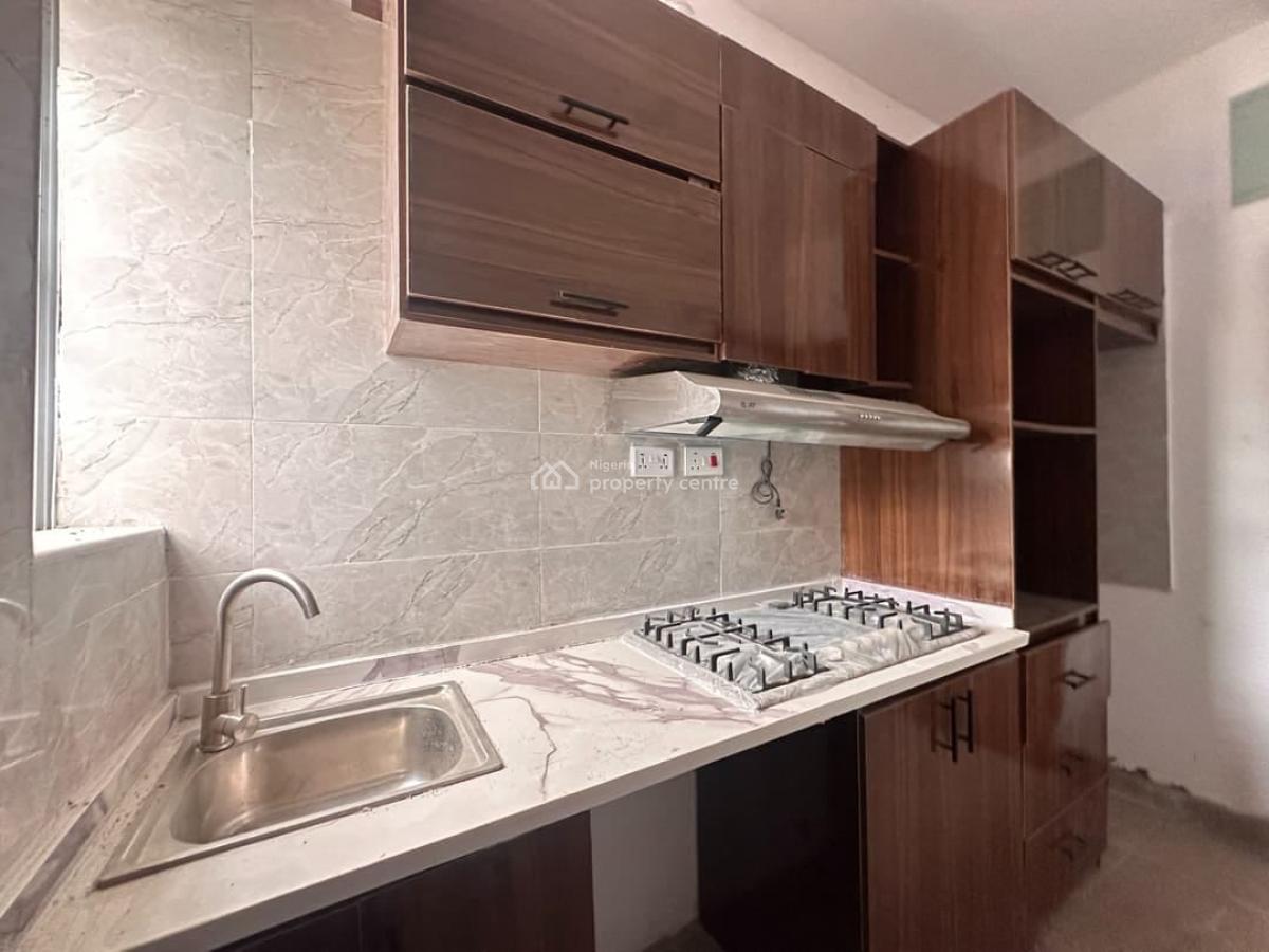 Very Neat 3 Bedroom Apartment Available, Abraham Adesanya, Ajah, Lagos, Flat / Apartment for Rent
