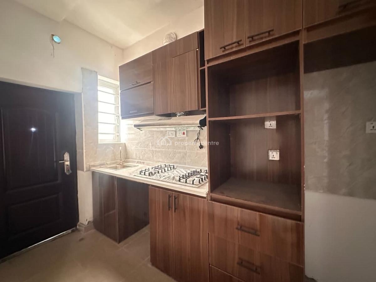 Very Neat 3 Bedroom Apartment Available, Abraham Adesanya, Ajah, Lagos, Flat / Apartment for Rent