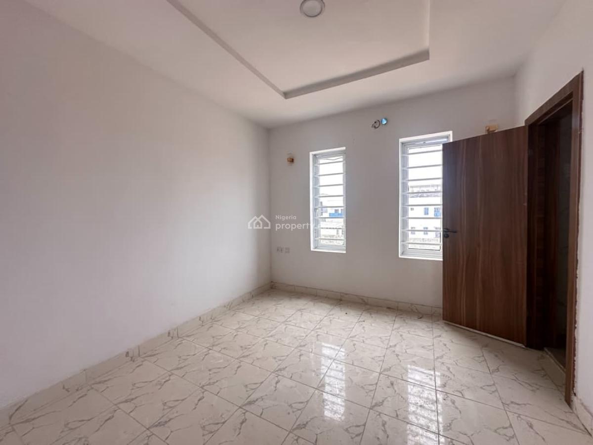 Very Neat 3 Bedroom Apartment Available, Abraham Adesanya, Ajah, Lagos, Flat / Apartment for Rent