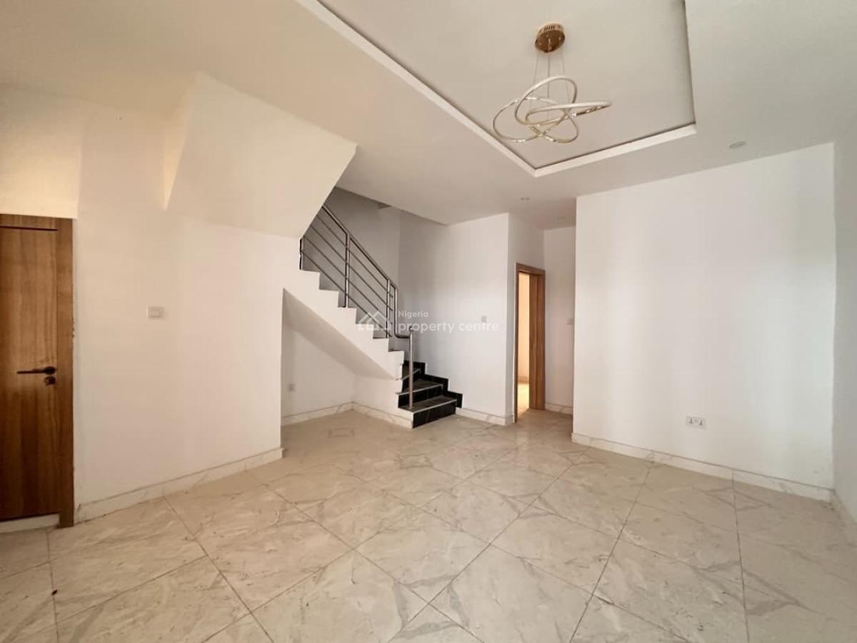 Very Neat 3 Bedroom Apartment Available, Abraham Adesanya, Ajah, Lagos, Flat / Apartment for Rent