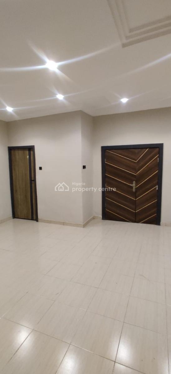 Spacious 3 Bedroom Apartment, Off Awolowo Way, Ikeja, Lagos, Flat / Apartment for Rent
