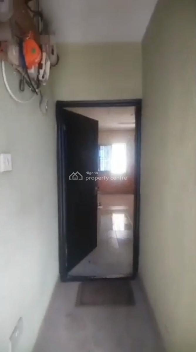 Spacious 2 Bedroom Apartment, Olusosun, Oregun, Oregun, Ikeja, Lagos, Flat / Apartment for Rent