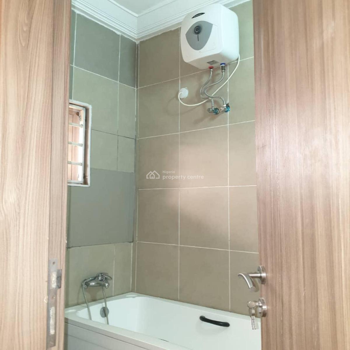 a Well-built Spacious 3-bedroom Flat, Guzape District, Abuja, Flat / Apartment for Sale