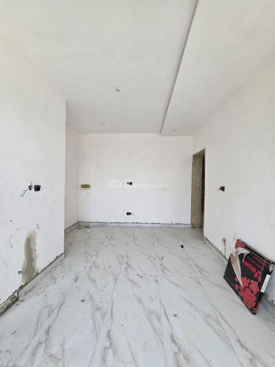 Affordable 3 Bedroom Apartment in a Strategic Location, Periwinkle Estate, Lekki Phase 1, Lekki, Lagos, Flat / Apartment for Sale