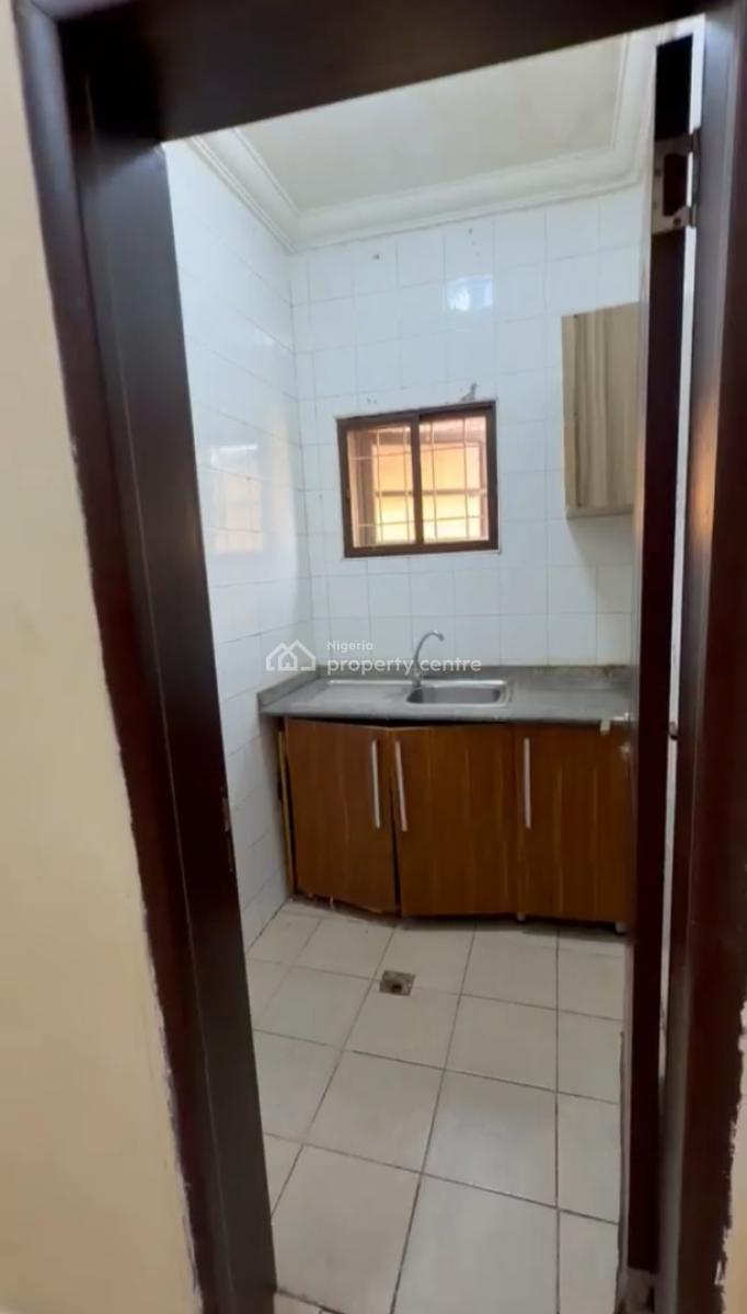 Clean 1bedroom Flat, with Ac & Inverter Tarred Rd, Katamoe Extension (tarred Rd), Katampe Extension, Katampe, Abuja, Flat / Apartment for Rent